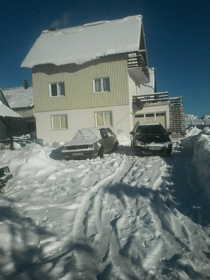 Guesthouse Mijatovic Žabljak エクステリア 写真